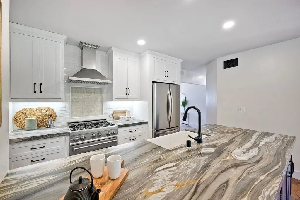 3635 Kite St, San Diego, California 92103 home-pic-6